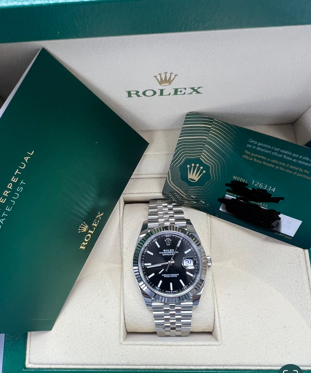 Complete full set of Rolex Datejust 41 126334 – includes Rolex box, warranty card, booklet, and authenticity certificate – like-new 2025 condition from Global Sky Diamonds – globalskydiamond.com