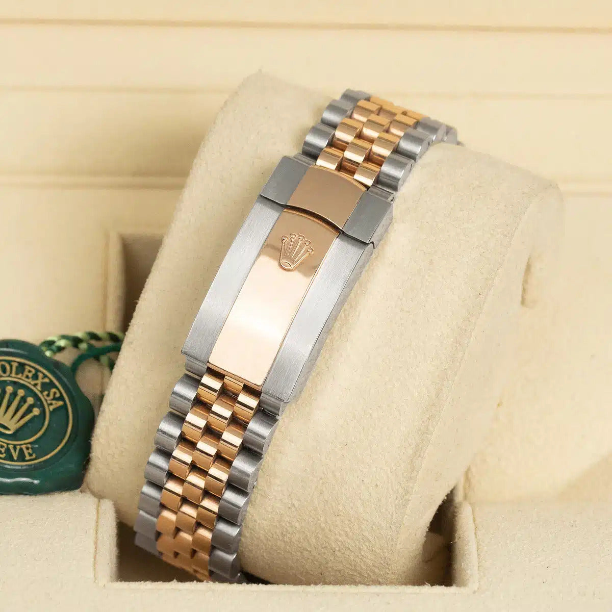 Rear view of Rolex Datejust 41mm Wimbledon model 126331 with stainless steel caseback and two-tone Jubilee bracelet – pre-owned Rolex 2025 with Certificate of Authenticity and box – globalskydiamond.com