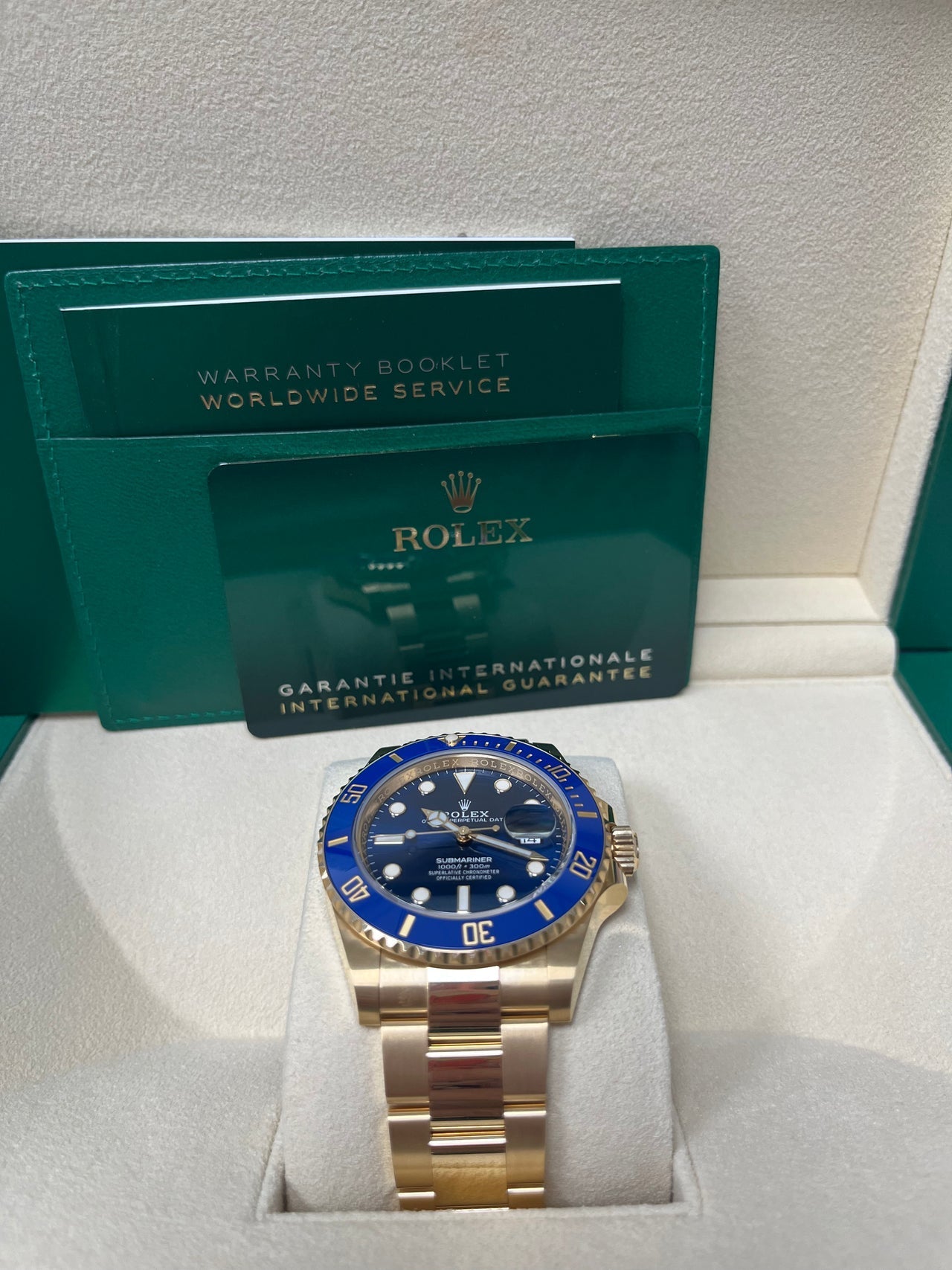 Rolex Submariner 126618LB 41mm Blue Dial – 18k Yellow Gold – Box & Papers